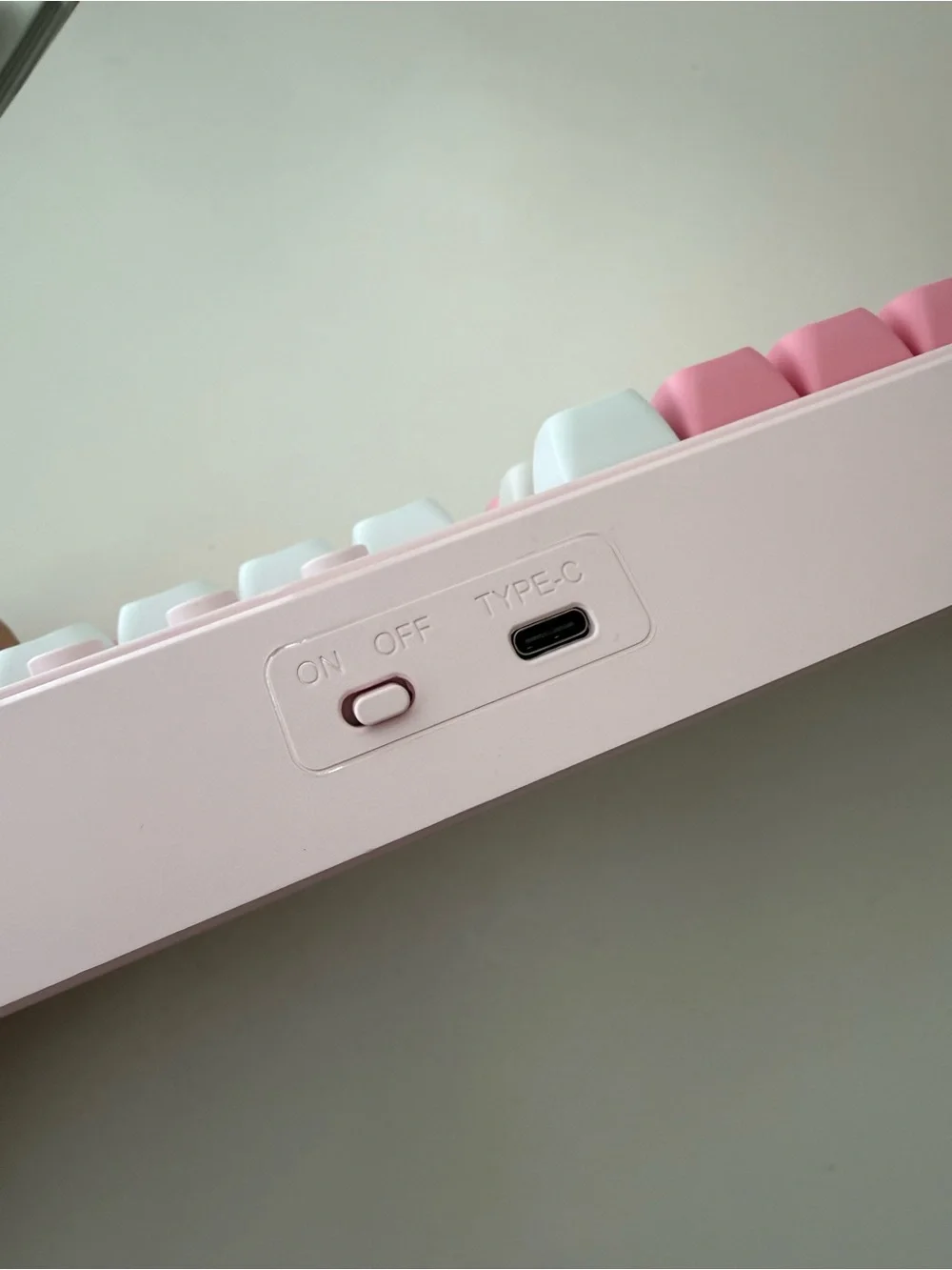 Brand new AULA S99 wireless keyboard - Pink, creamy sound, RGB backlight, nob